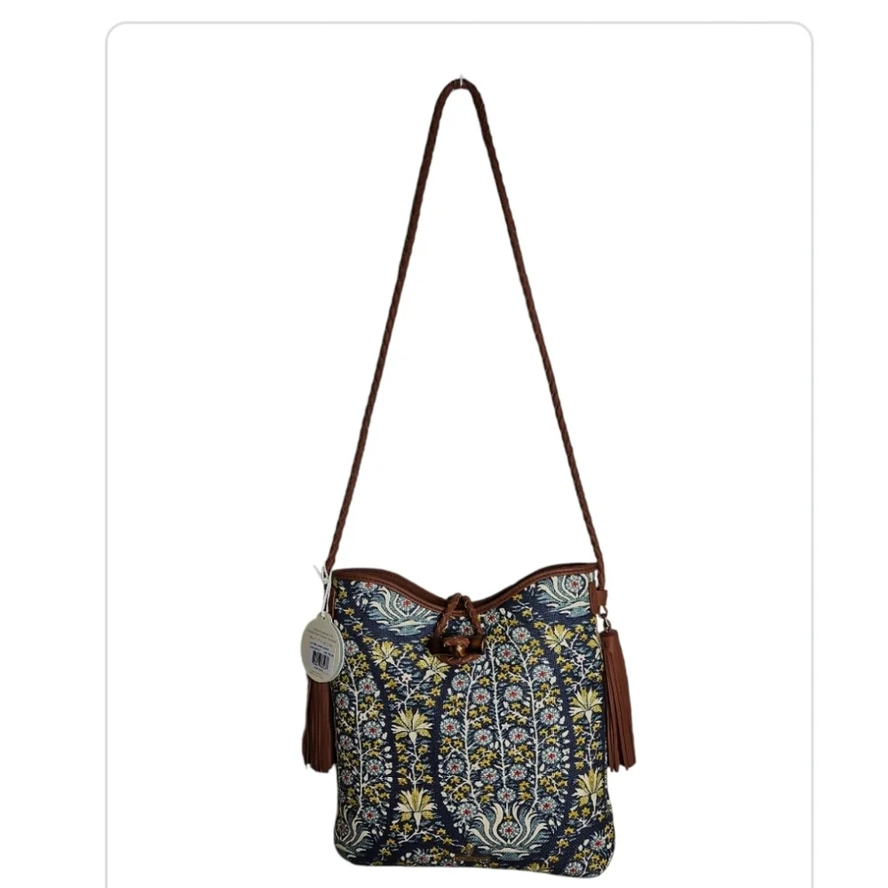 Spartina 449 Lyla Hobo Bag and Matching Grab n Go Keychain Jones Hundred